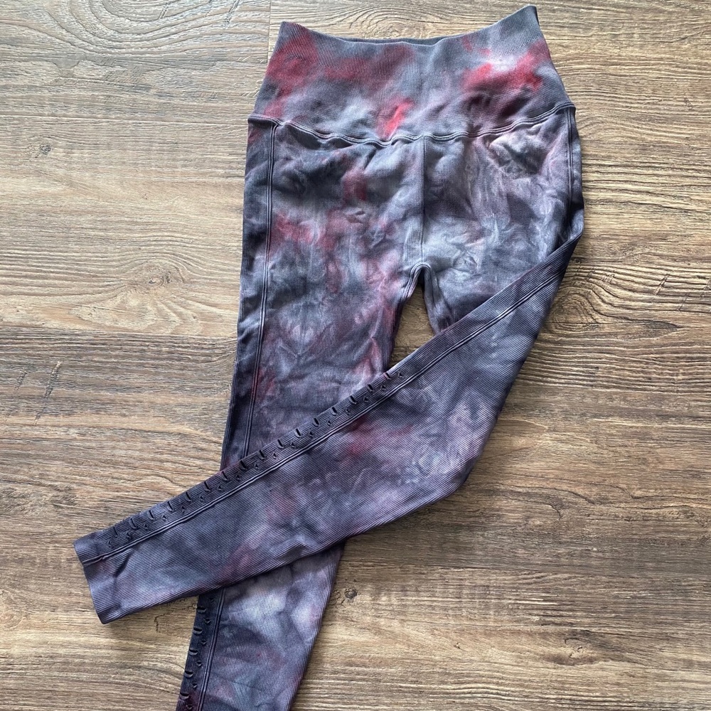 Spiritual Gangster multi-colored leggings!